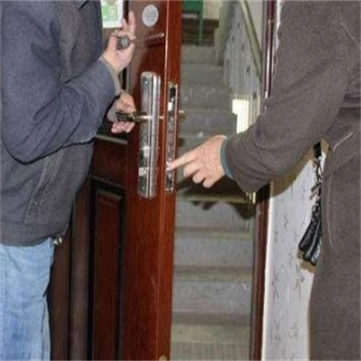 换锁公司介绍如何选择防盗门锁具？